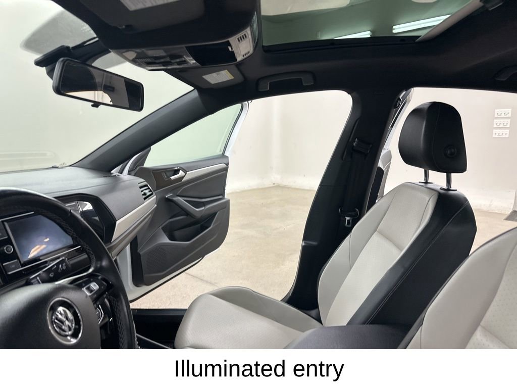 Used 2019 Volkswagen Jetta R-Line FWD image 35