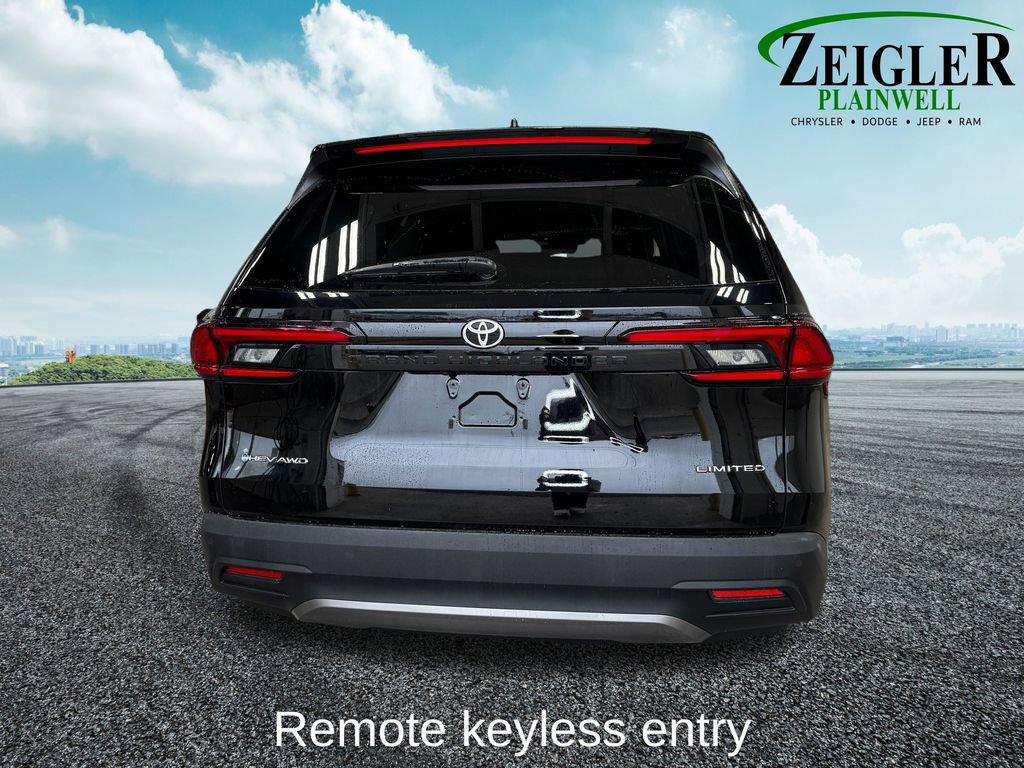 Used 2025 Toyota Grand Highlander AWD Hybrid image 5