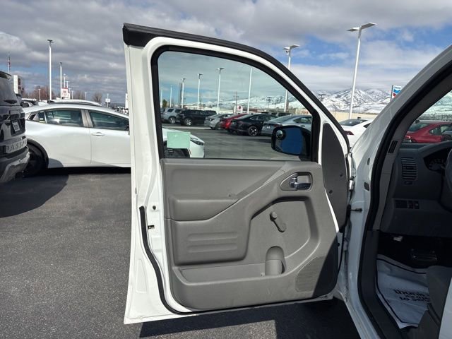 Used 2019 Nissan Frontier S image 9