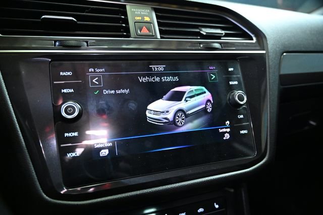 Used 2022 Volkswagen Tiguan SE image 34