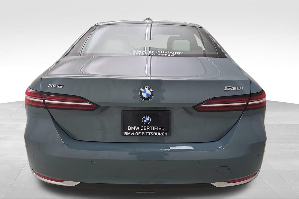 Certified 2024 BMW 530i xDrive w/ Premium Package AWD/4WD image 8