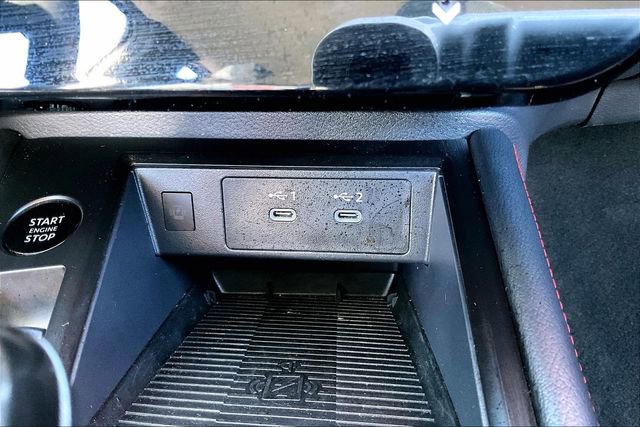 Certified 2025 Nissan Kicks SR image 15