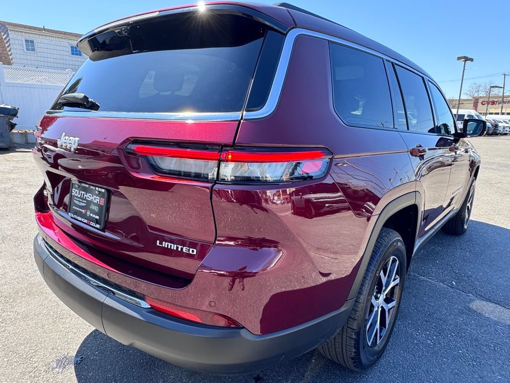 Used 2025 Jeep Grand Cherokee L Limited w/ Luxury Tech Group II AWD/4WD image 7