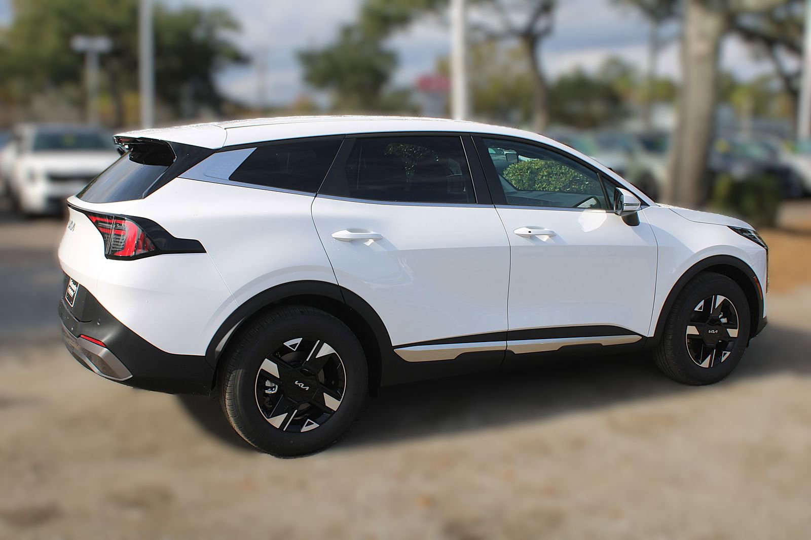 New 2026 Kia Sportage LX FWD image 6
