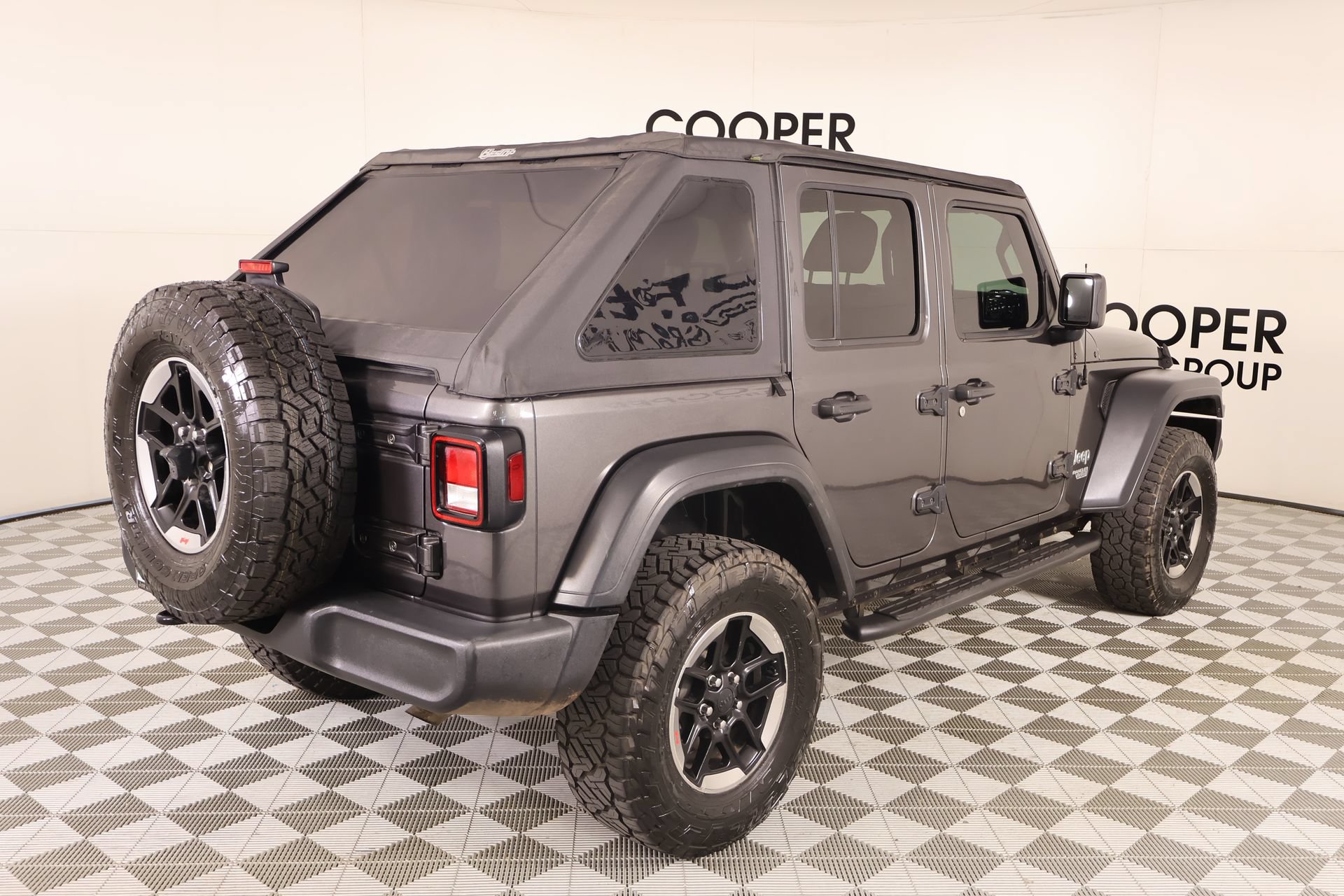 Used 2019 Jeep Wrangler Unlimited Sport S AWD/4WD image 19