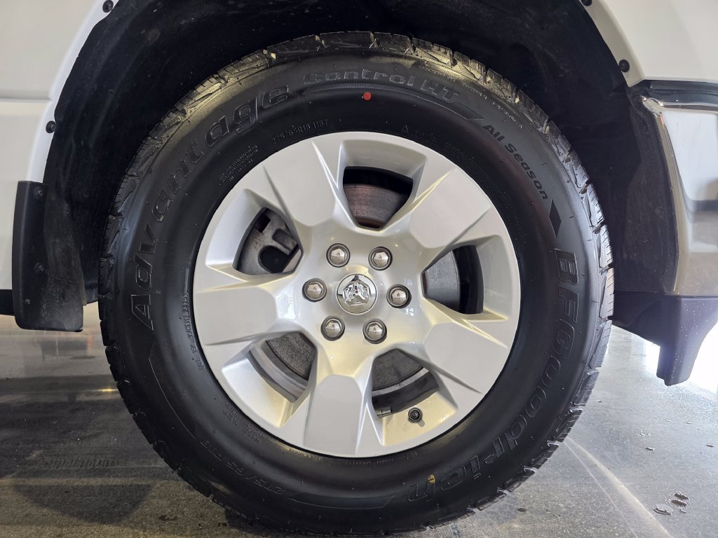 Used 2022 RAM 1500 Big Horn AWD/4WD image 25