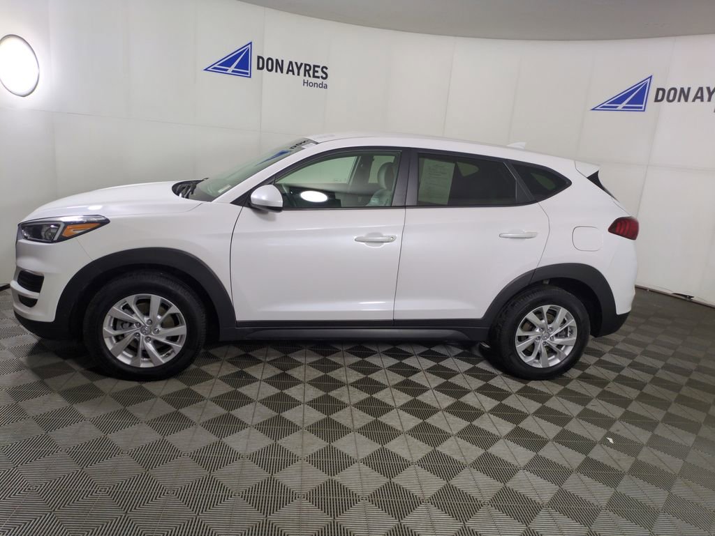 Used 2019 Hyundai Tucson SE image 2