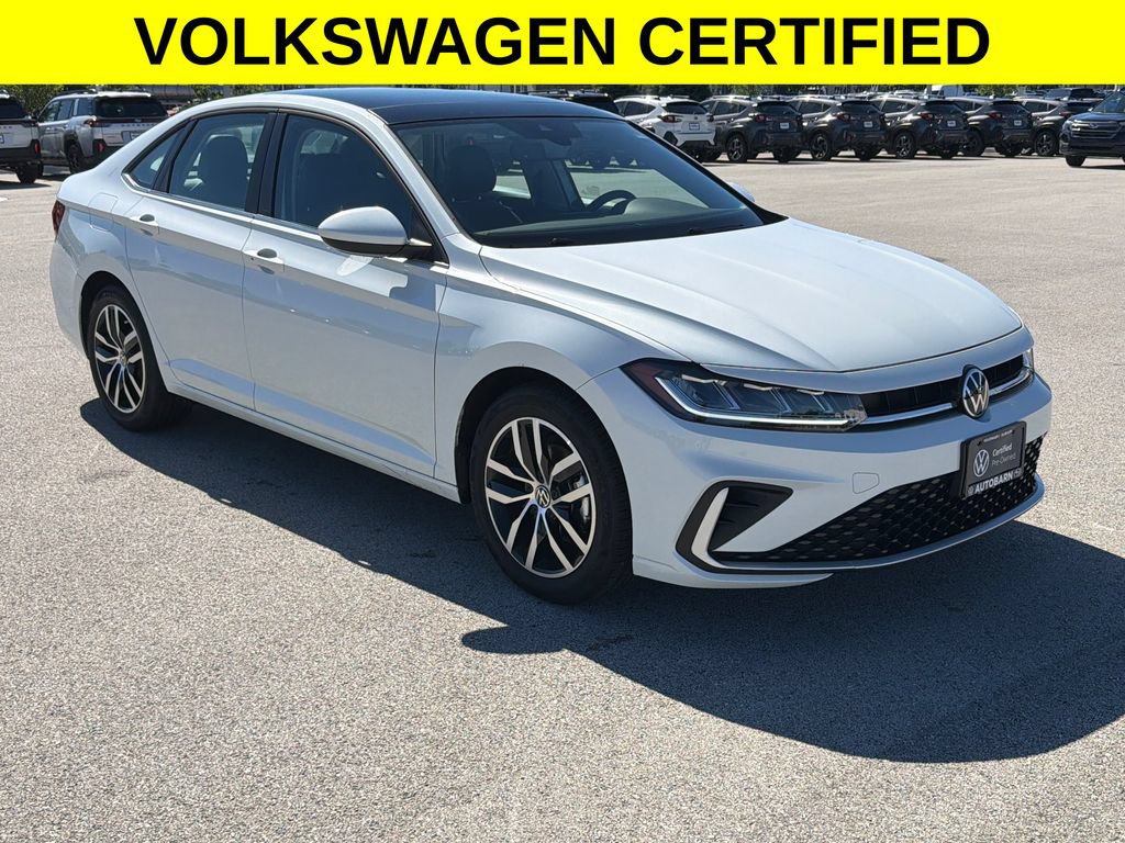 Used 2025 Volkswagen Jetta SE