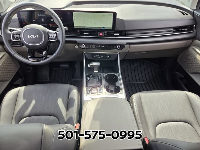 Used 2026 Kia Carnival EX FWD image 16