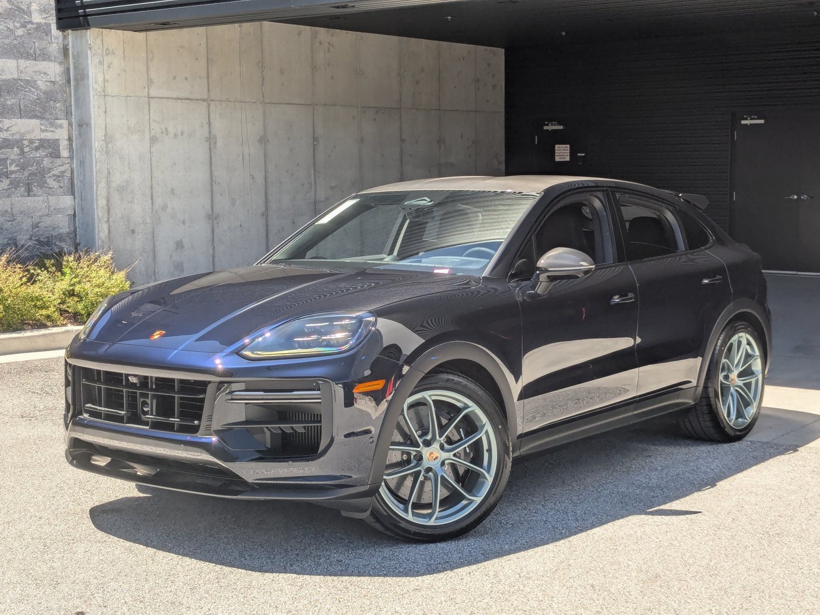 New 2026 Porsche Cayenne Turbo GT AWD/4WD image 1