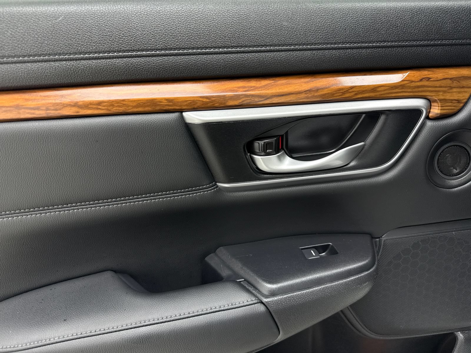 Used 2019 Honda CR-V EX-L image 37