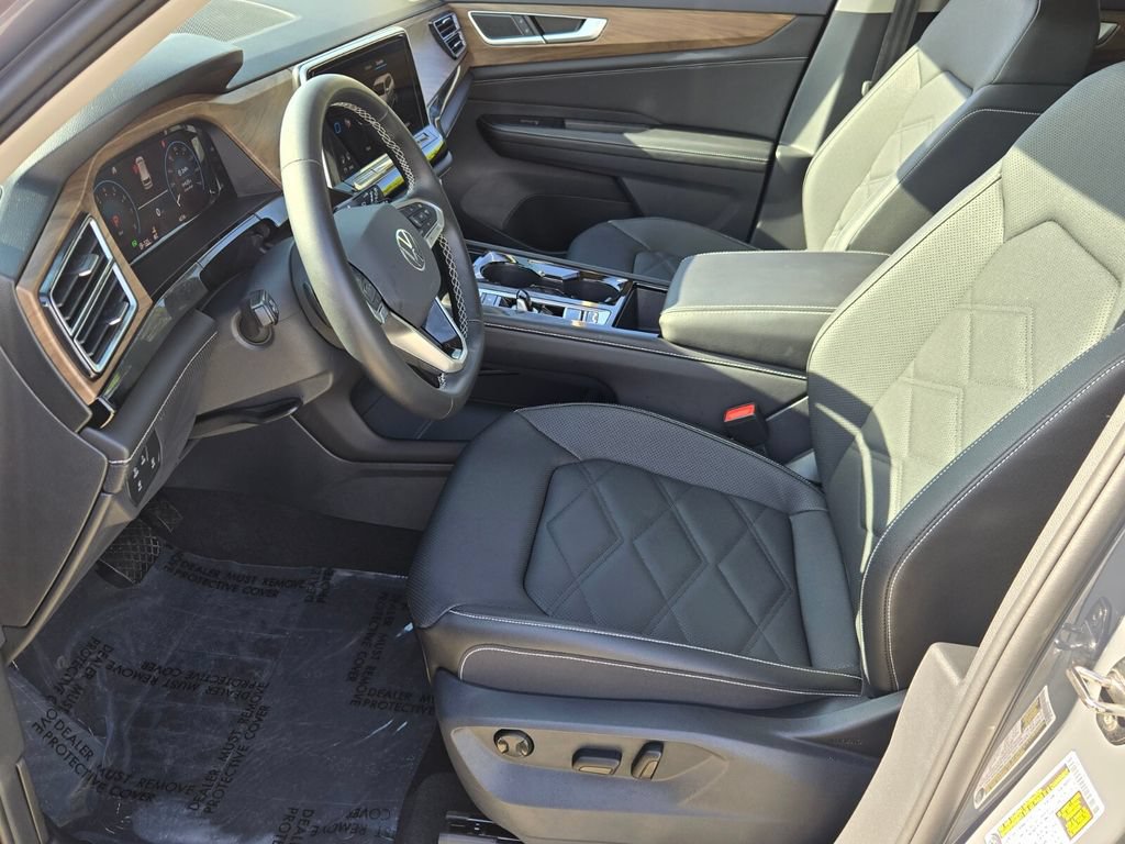 Certified 2026 Volkswagen Atlas SE FWD image 9