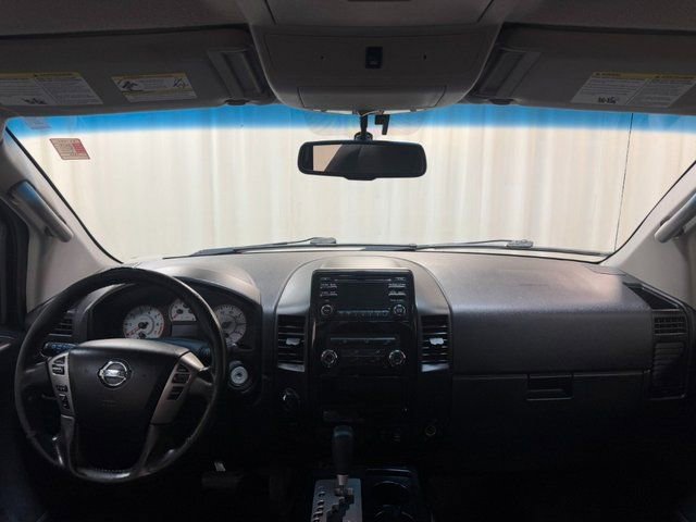 Used 2013 Nissan Titan SV image 28