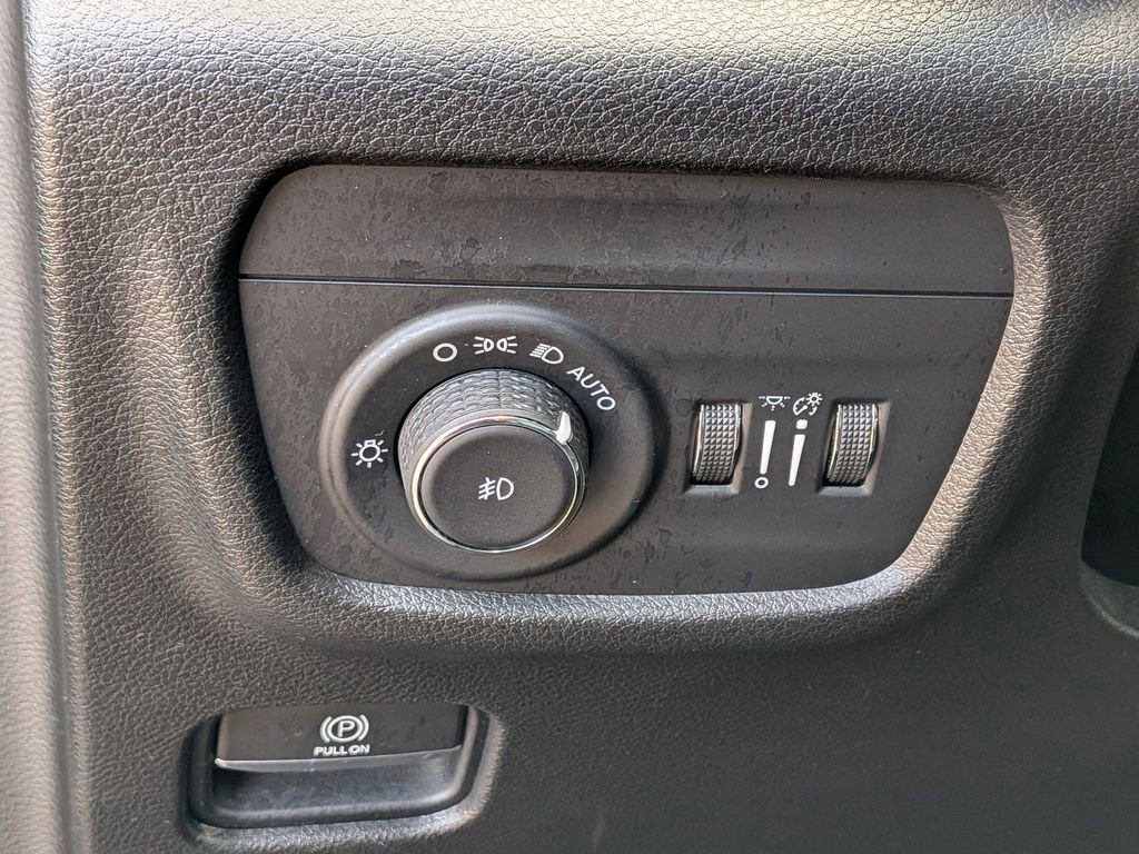 Certified 2021 Jeep Grand Cherokee L Limited image 16