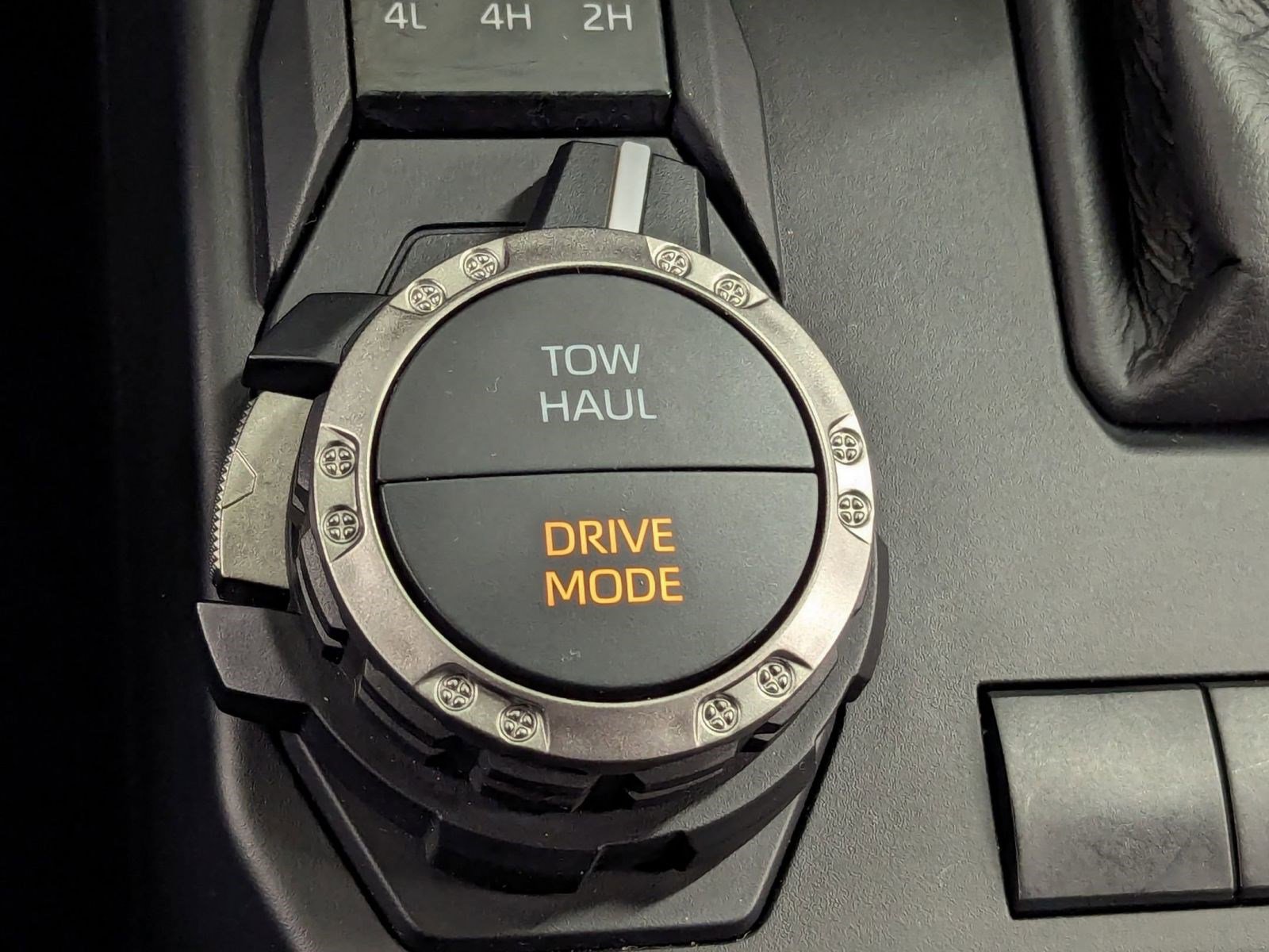 Used 2025 Toyota 4Runner SR5 image 28