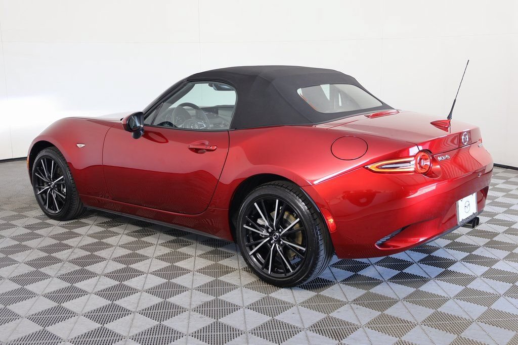 Certified 2025 MAZDA MX-5 Miata Grand Touring w/ Weather Package RWD image 7