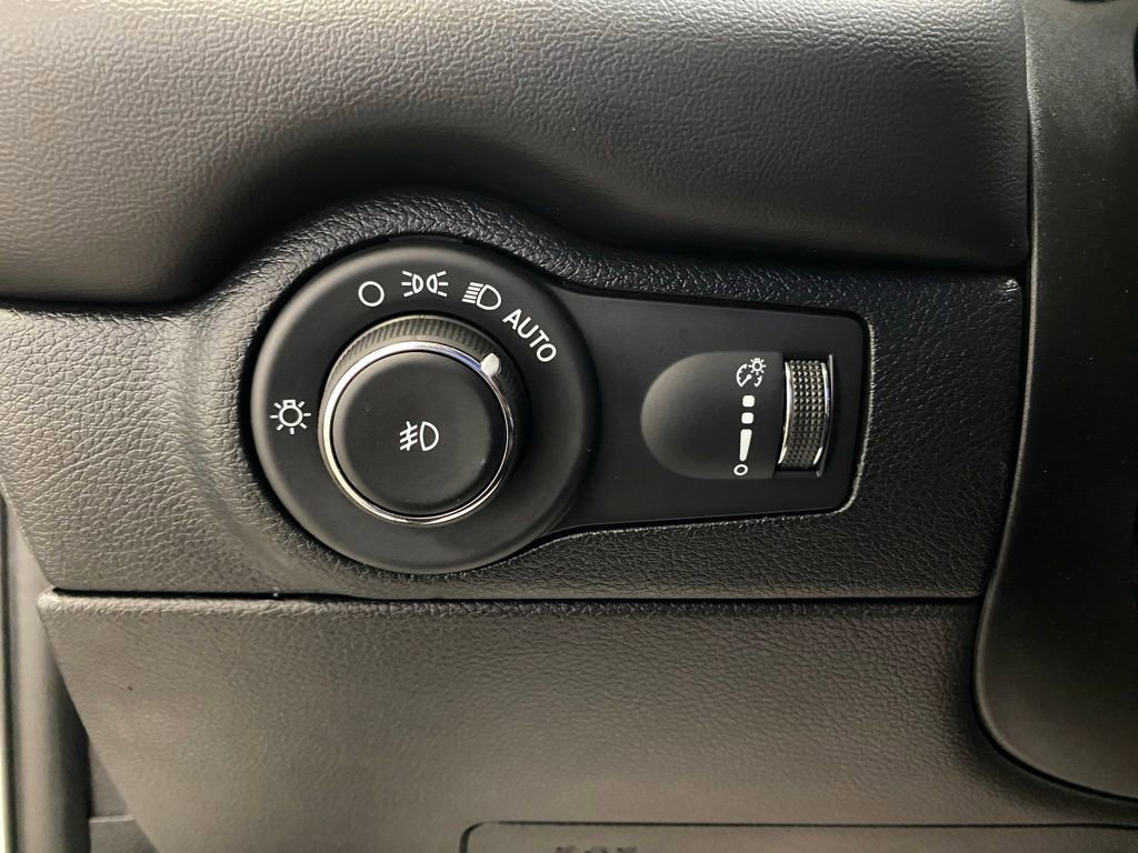 Used 2022 Dodge Durango GT image 23