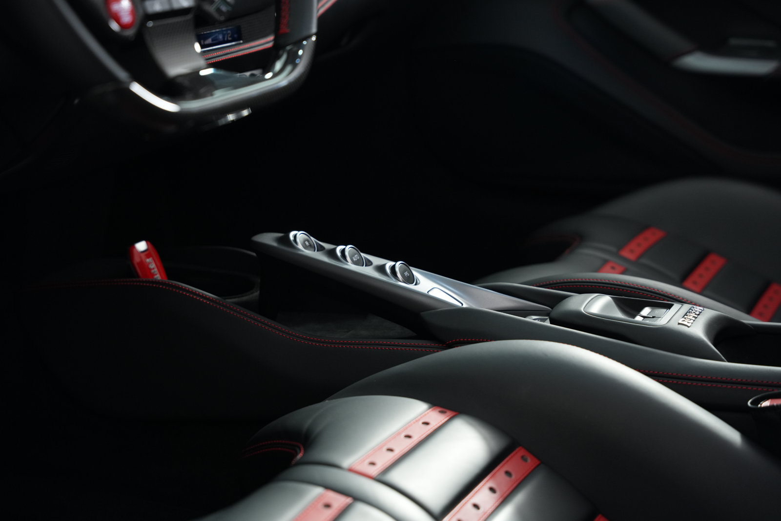 Used 2022 Ferrari F8 Spider RWD image 49