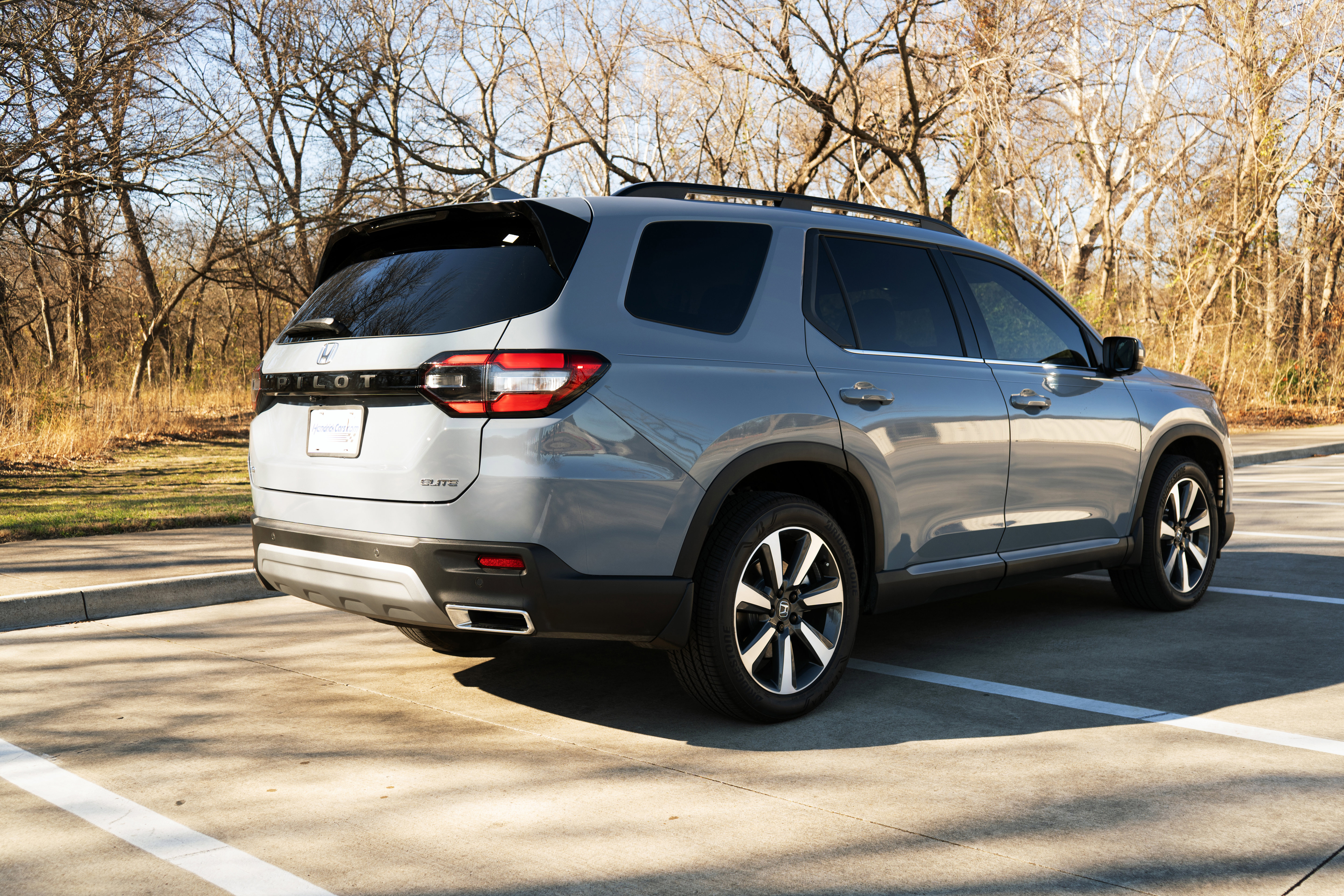 Used 2025 Honda Pilot Elite image 9