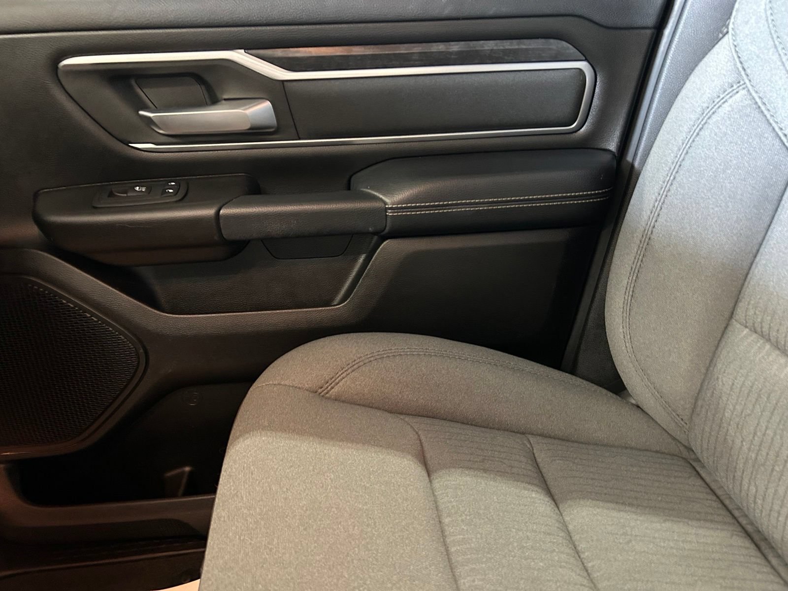 Used 2023 RAM 1500 Big Horn AWD/4WD image 15