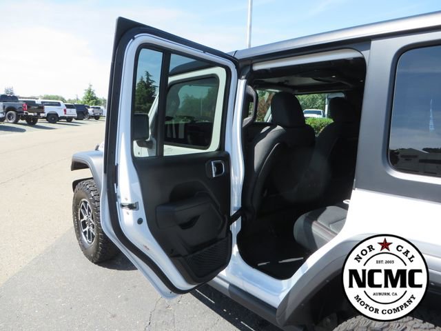 Used 2024 Jeep Wrangler Unlimited Rubicon w/ Technology Group AWD/4WD image 38