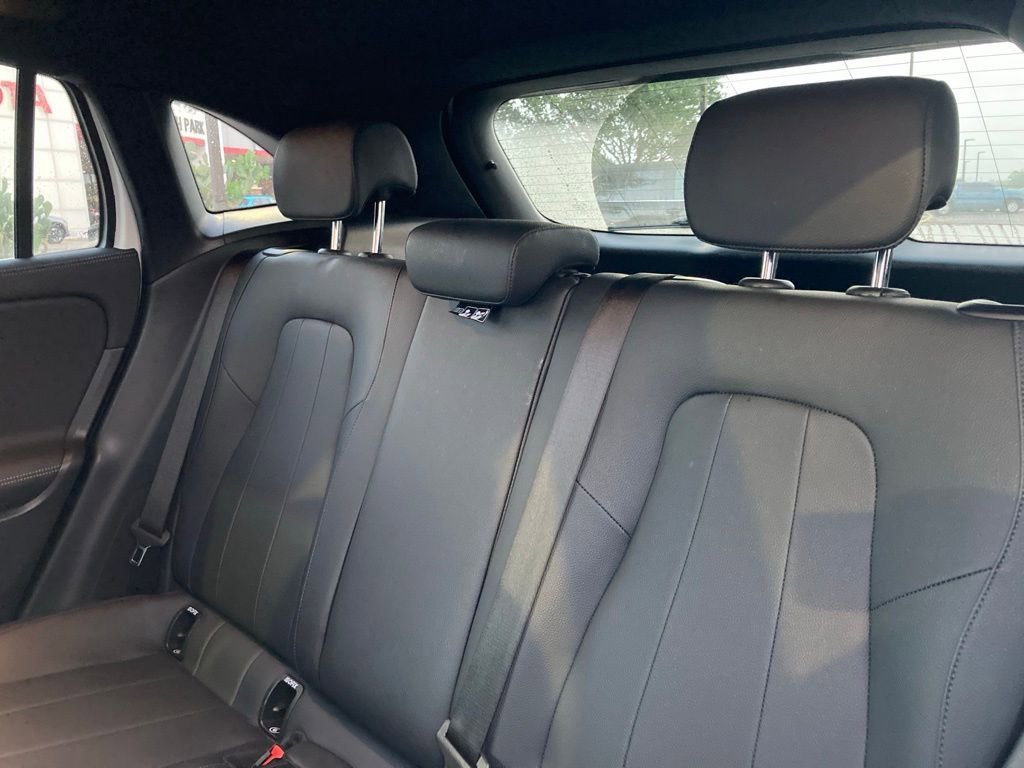 Used 2025 Mercedes-Benz GLA 250 image 9