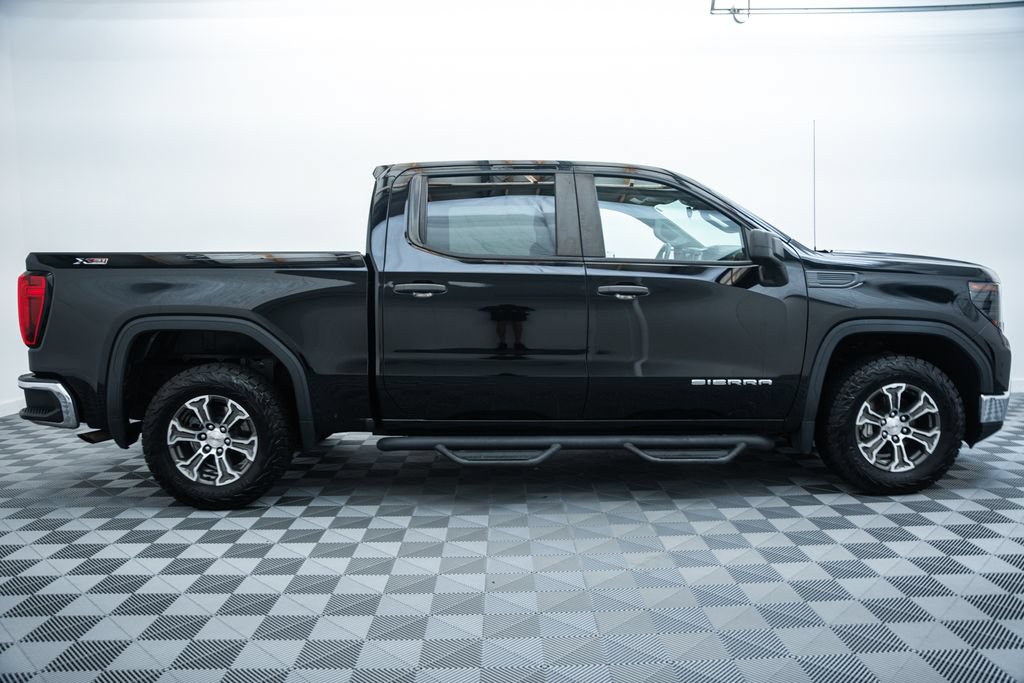 Used 2022 GMC Sierra 1500 Pro w/ Pro Value Package AWD/4WD image 4