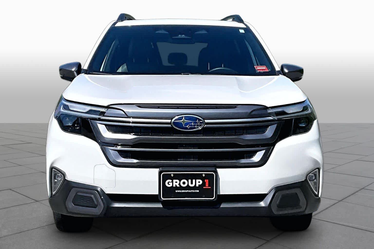 Used 2025 Subaru Forester Limited AWD/4WD image 4