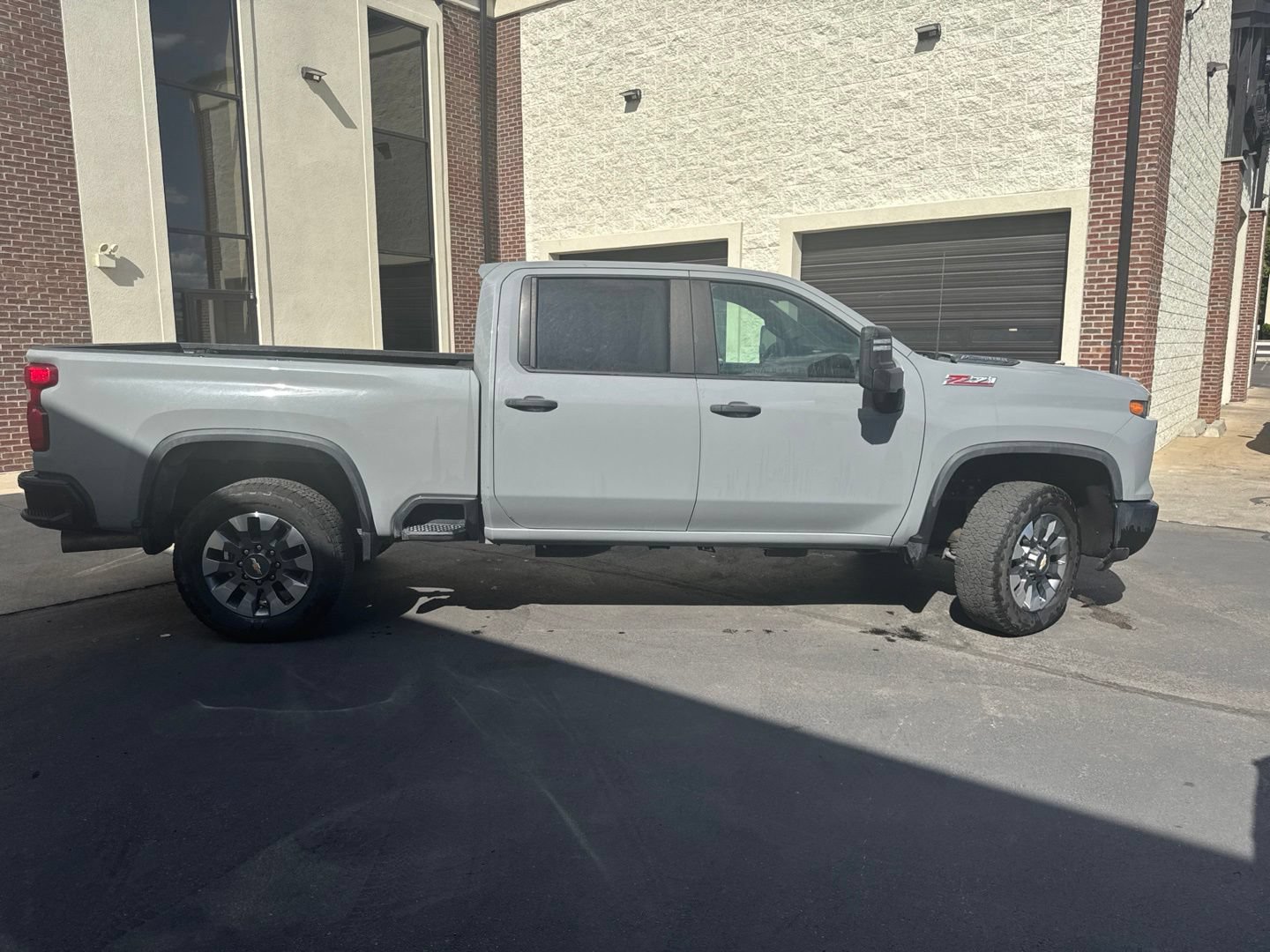 Used 2025 Chevrolet Silverado 2500 Custom w/ Custom Value Package AWD/4WD image 9