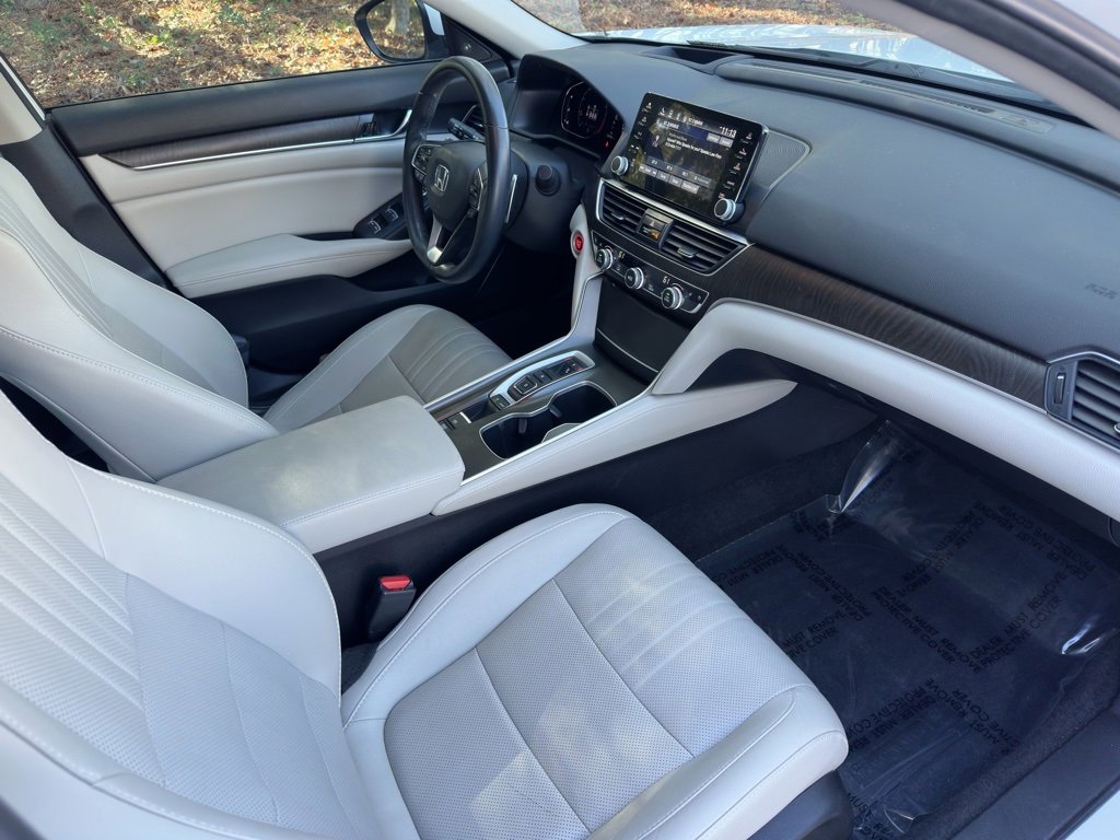 Used 2021 Honda Accord Touring image 15