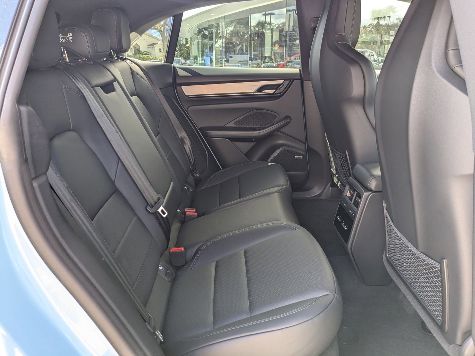 New 2025 Porsche Macan Electric RWD image 21