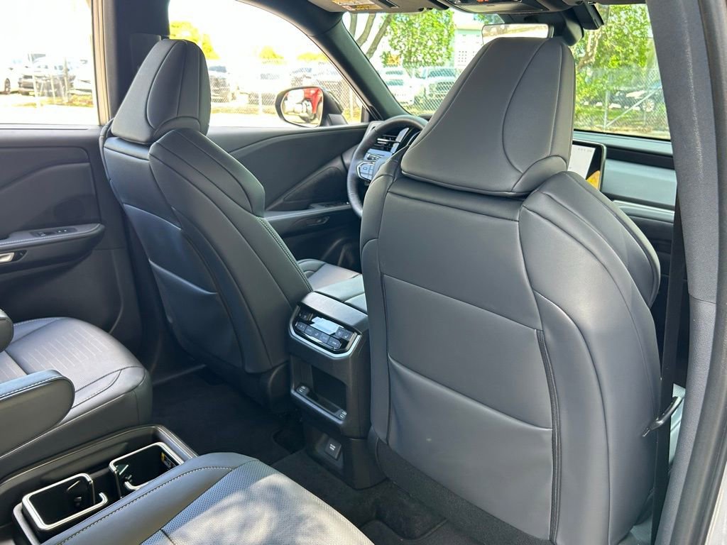 Used 2025 Lexus TX 500h AWD w/ Technology Package image 40