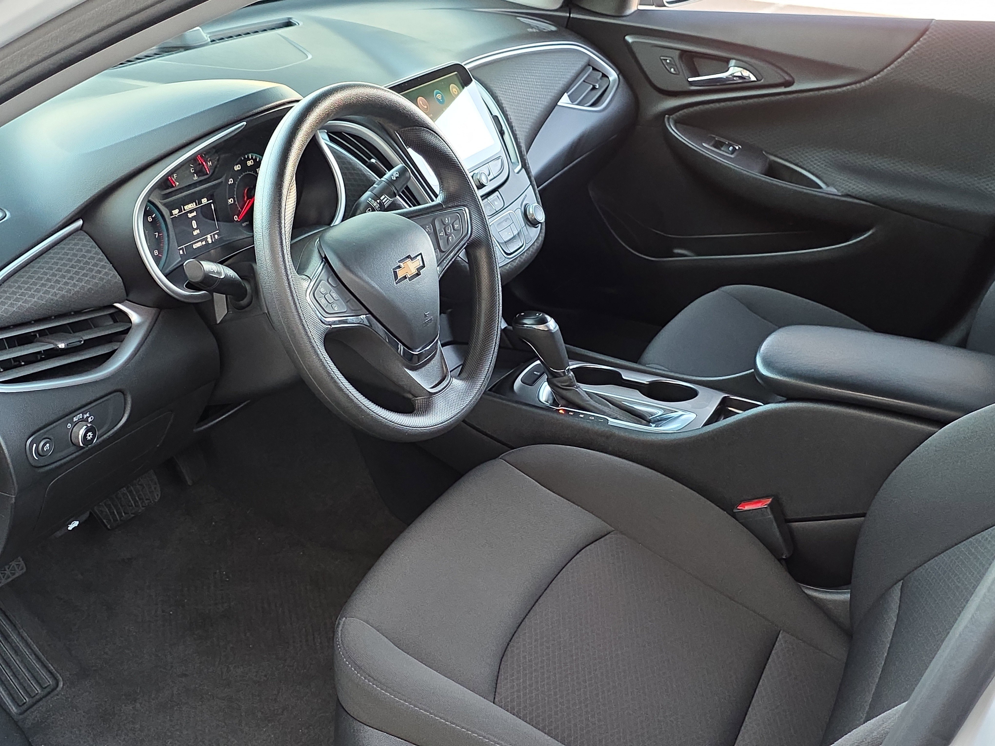 Used 2020 Chevrolet Malibu LS image 11