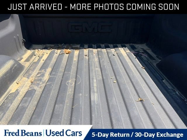 Used 2017 GMC Sierra 1500 SLT w/ SLT Premium Package AWD/4WD image 14