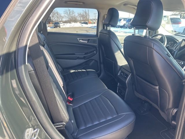 Used 2024 Ford Edge SEL w/ Convenience Package image 13