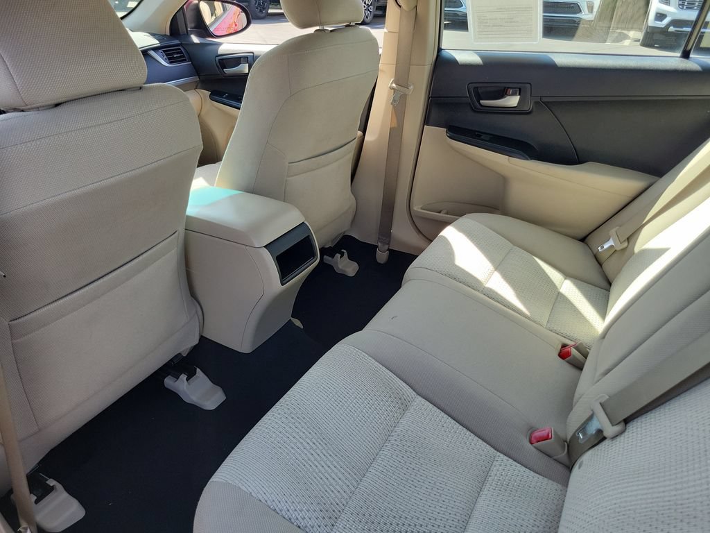 Used 2014 Toyota Camry LE FWD image 15