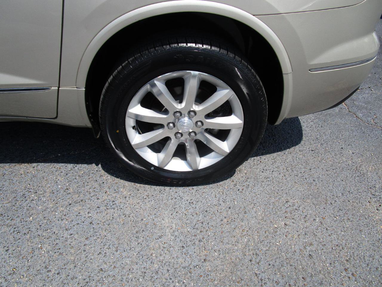 Used 2014 Buick Enclave Premium FWD image 23