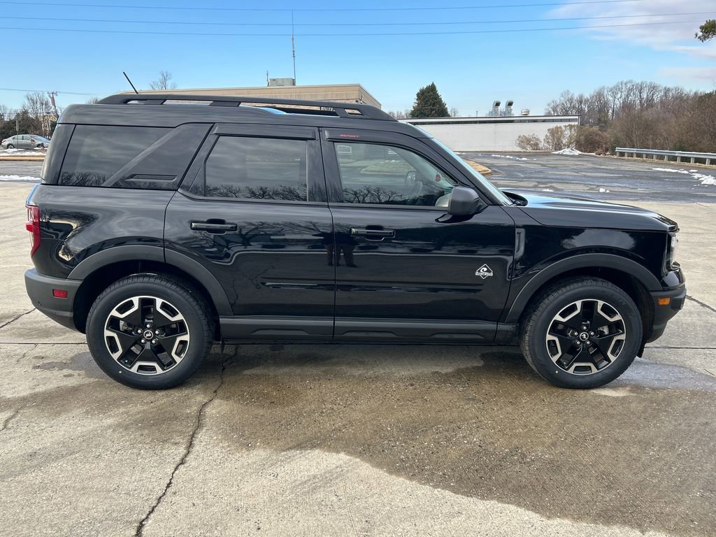 Used 2023 Ford Bronco Sport Outer Banks w/ Tech Package image 7