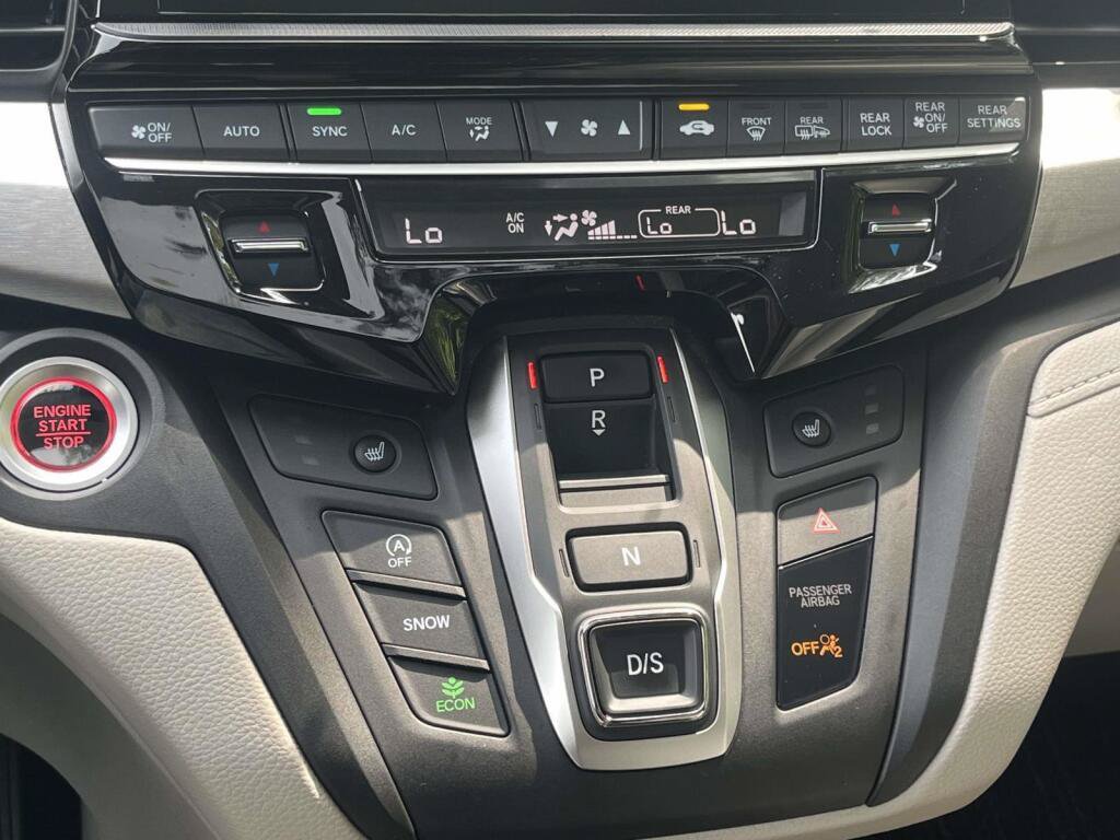 Used 2025 Honda Odyssey EX-L image 27
