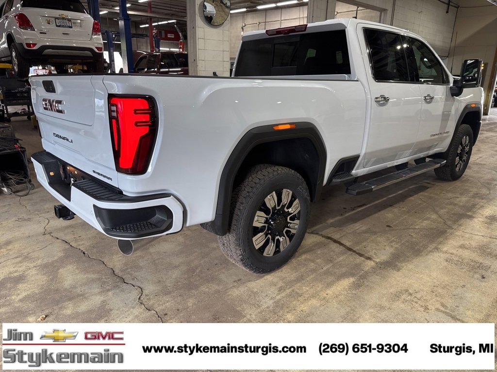 New 2026 GMC Sierra 3500 Denali w/ Denali Reserve Package image 6
