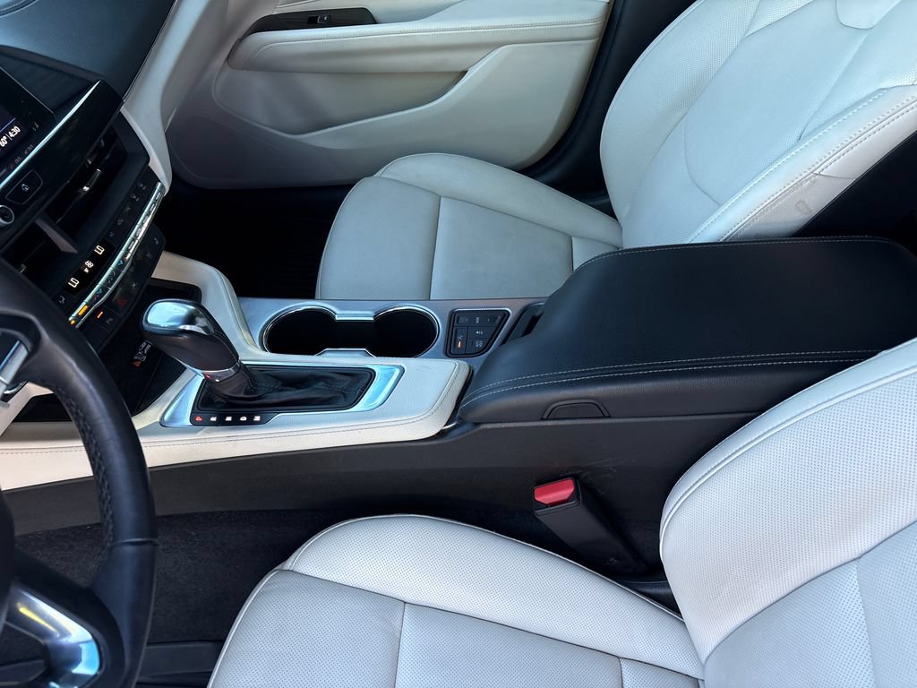 Certified 2023 Cadillac CT4 Premium Luxury AWD/4WD image 33