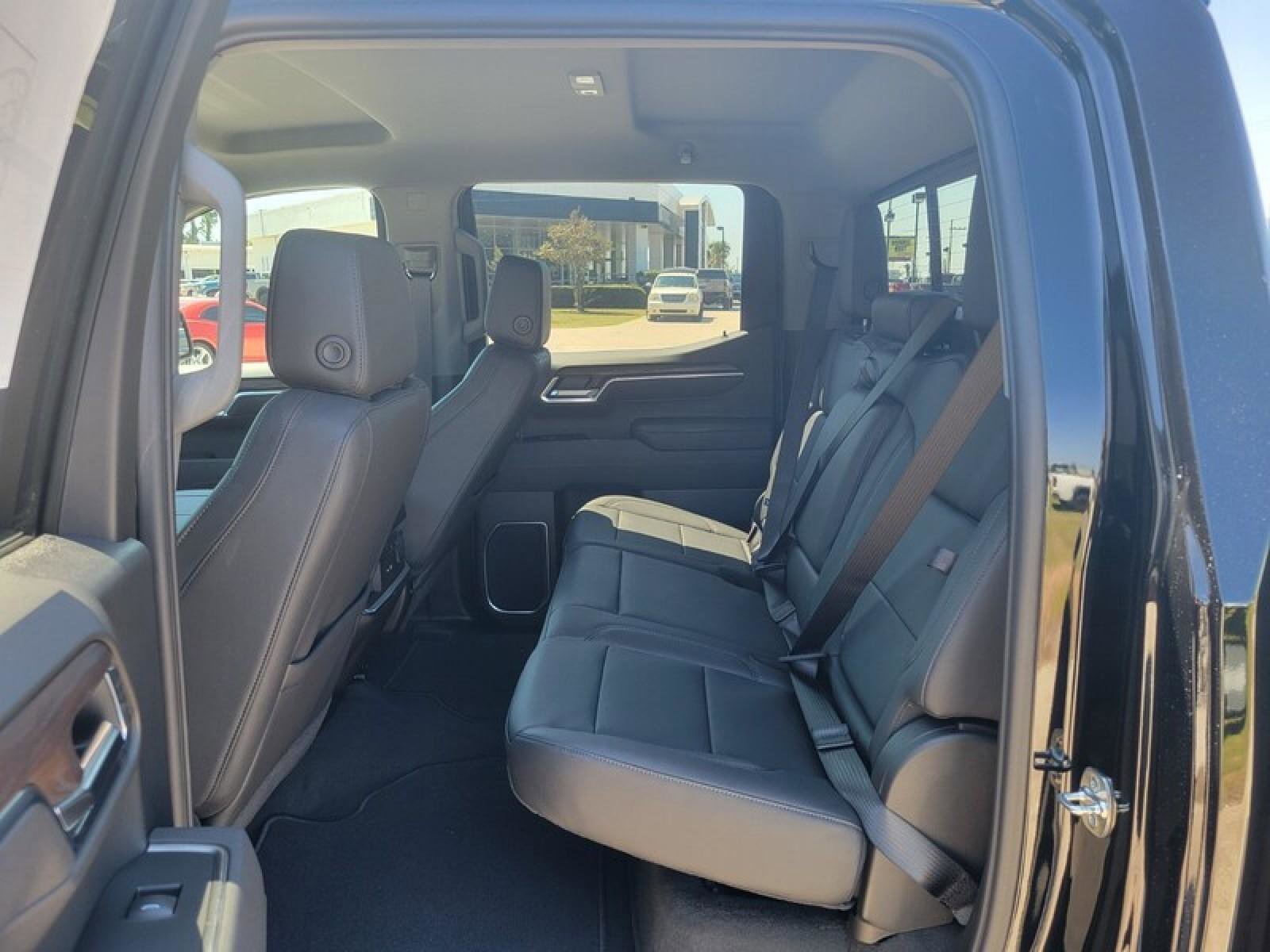 New 2026 GMC Sierra 1500 SLT w/ SLT Premium Plus Package image 22