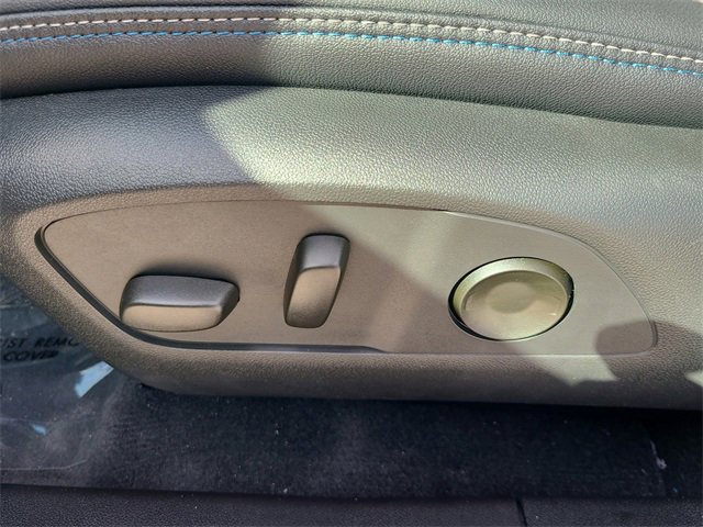 New 2026 Chevrolet Equinox EV LT image 24