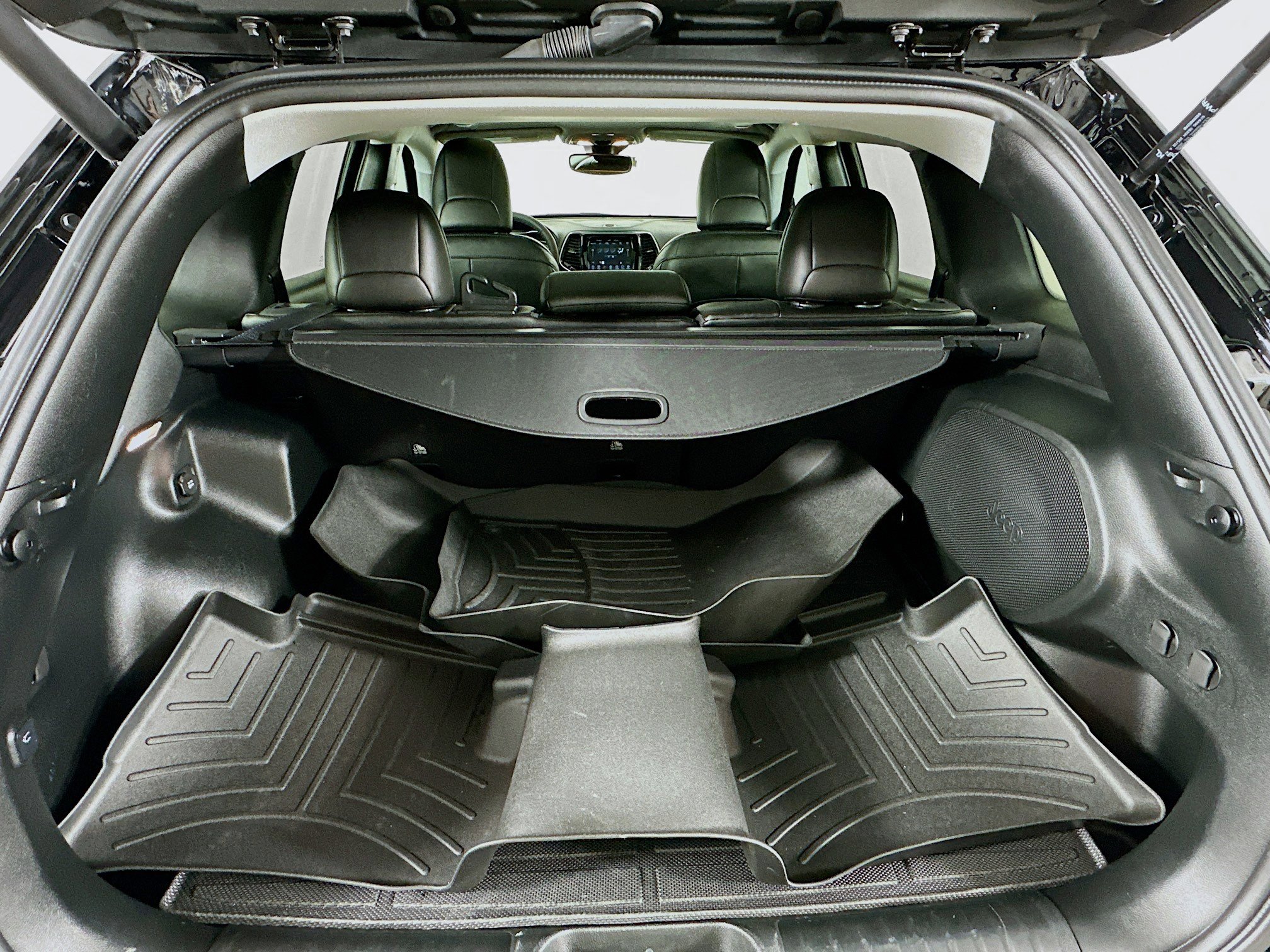 Certified 2022 Jeep Cherokee Limited image 33