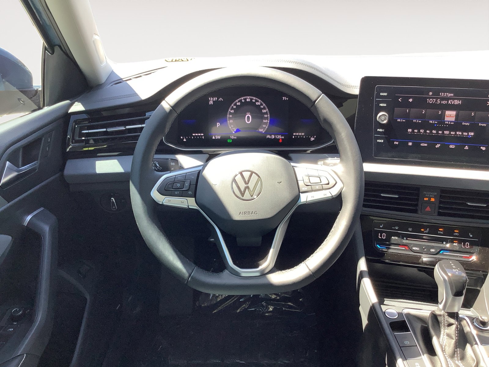 New 2025 Volkswagen Jetta SE image 15