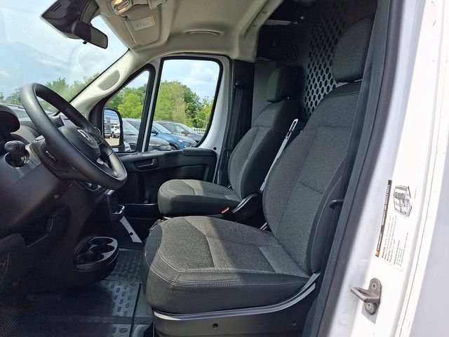 Used 2025 RAM ProMaster 2500 w/ U-Haul Equipment Group FWD image 18