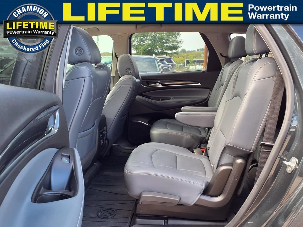 Used 2019 Buick Enclave Essence FWD image 11