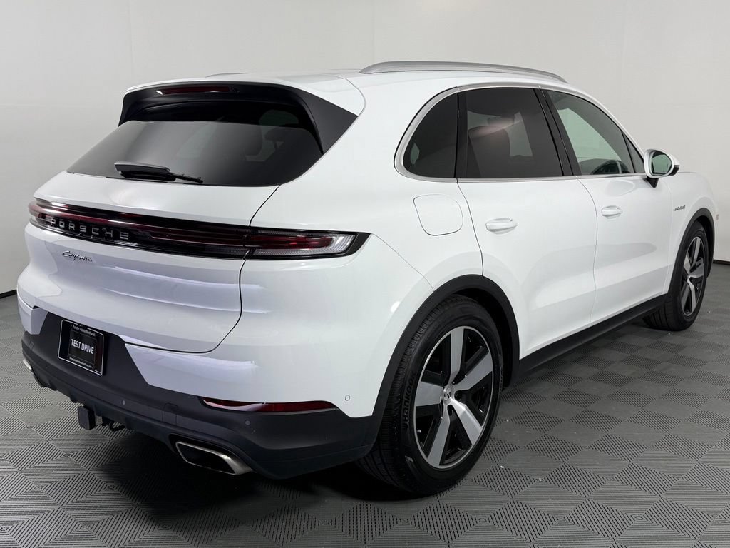 Certified 2026 Porsche Cayenne E-Hybrid AWD/4WD image 7