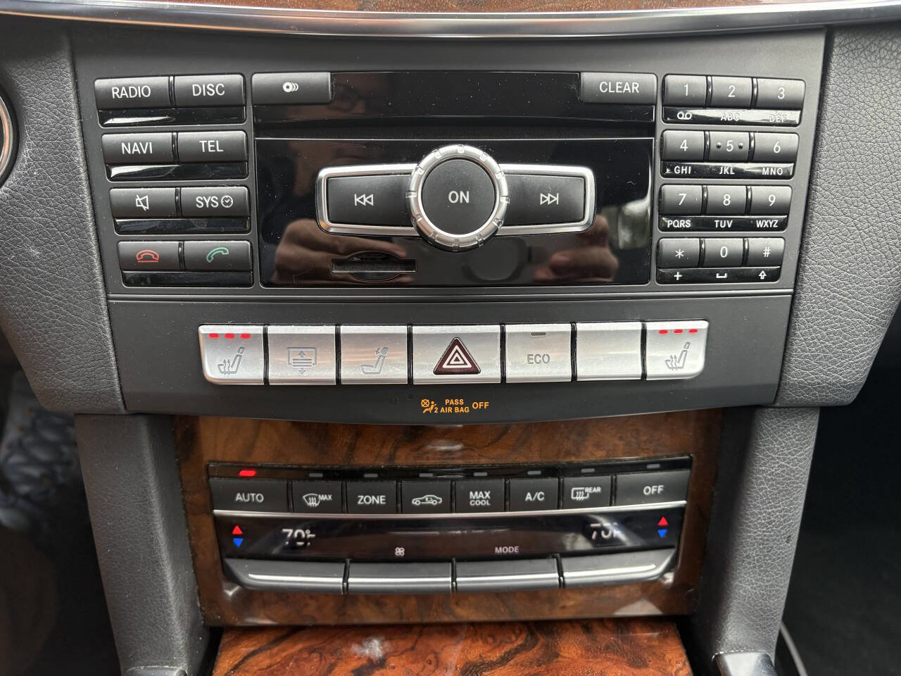 Used 2014 Mercedes-Benz E 250 BlueTEC Sedan image 13