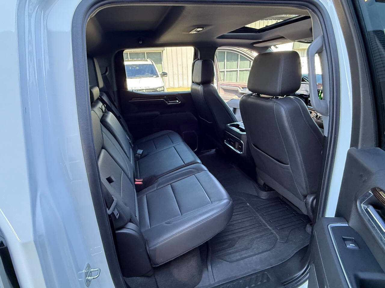 Used 2022 GMC Sierra 1500 Elevation w/ Elevation Premium Package image 23